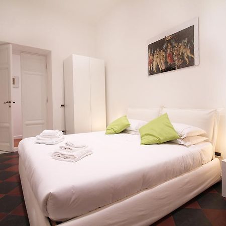 Spanish Steps Art Apartment Rome Exterior photo
