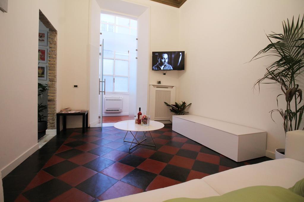 Spanish Steps Art Apartment Rome Exterior photo
